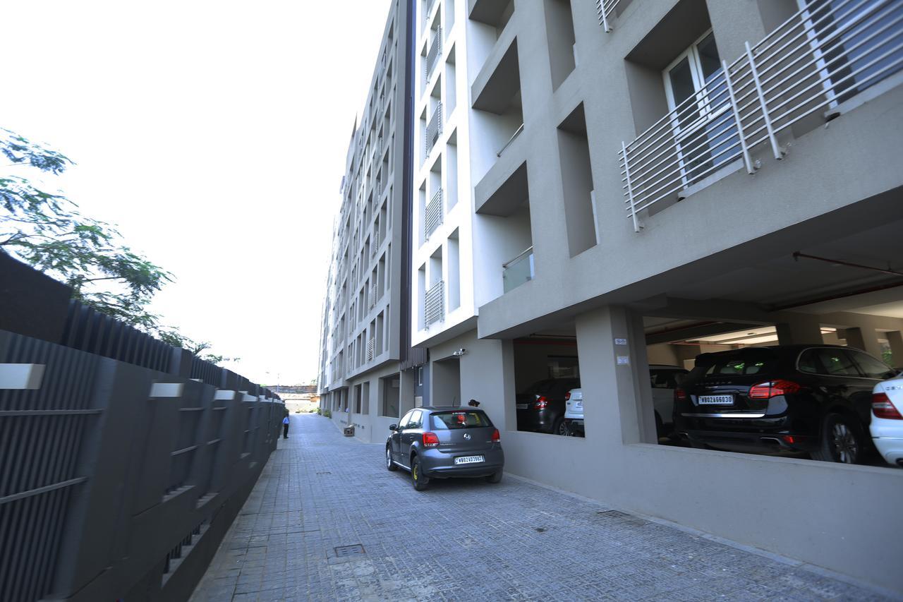 Lakeview Service Apartments 加尔各答 外观 照片